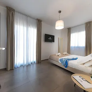 Gelso Bianco Boutique , Campofelice Di Roccella Italië